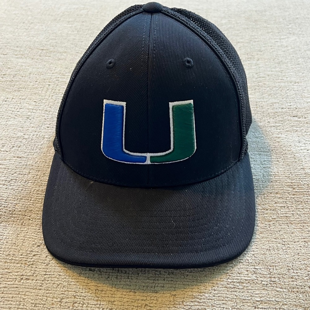 Pacific Headwear Miami Hurricanes Pro Model Fitted Hat Black Mesh Flexfit SM-MED